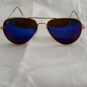 Ray-Ban Aviator Sunglasses
